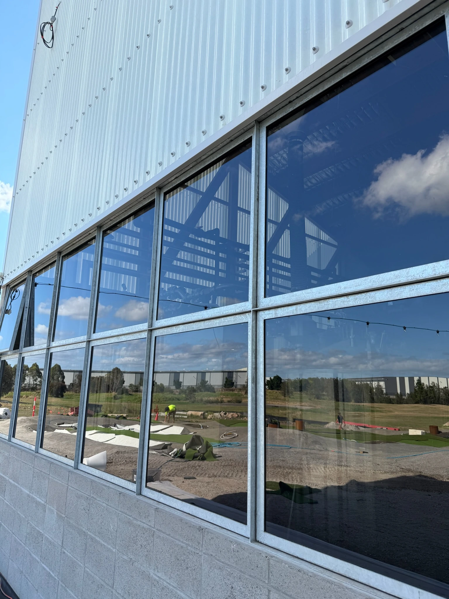 Commercial glass curtain wall installation