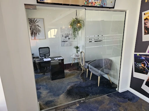 Quality commercial glass installation Brisbane