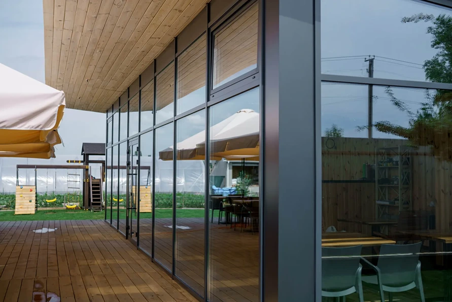 glass balustrading